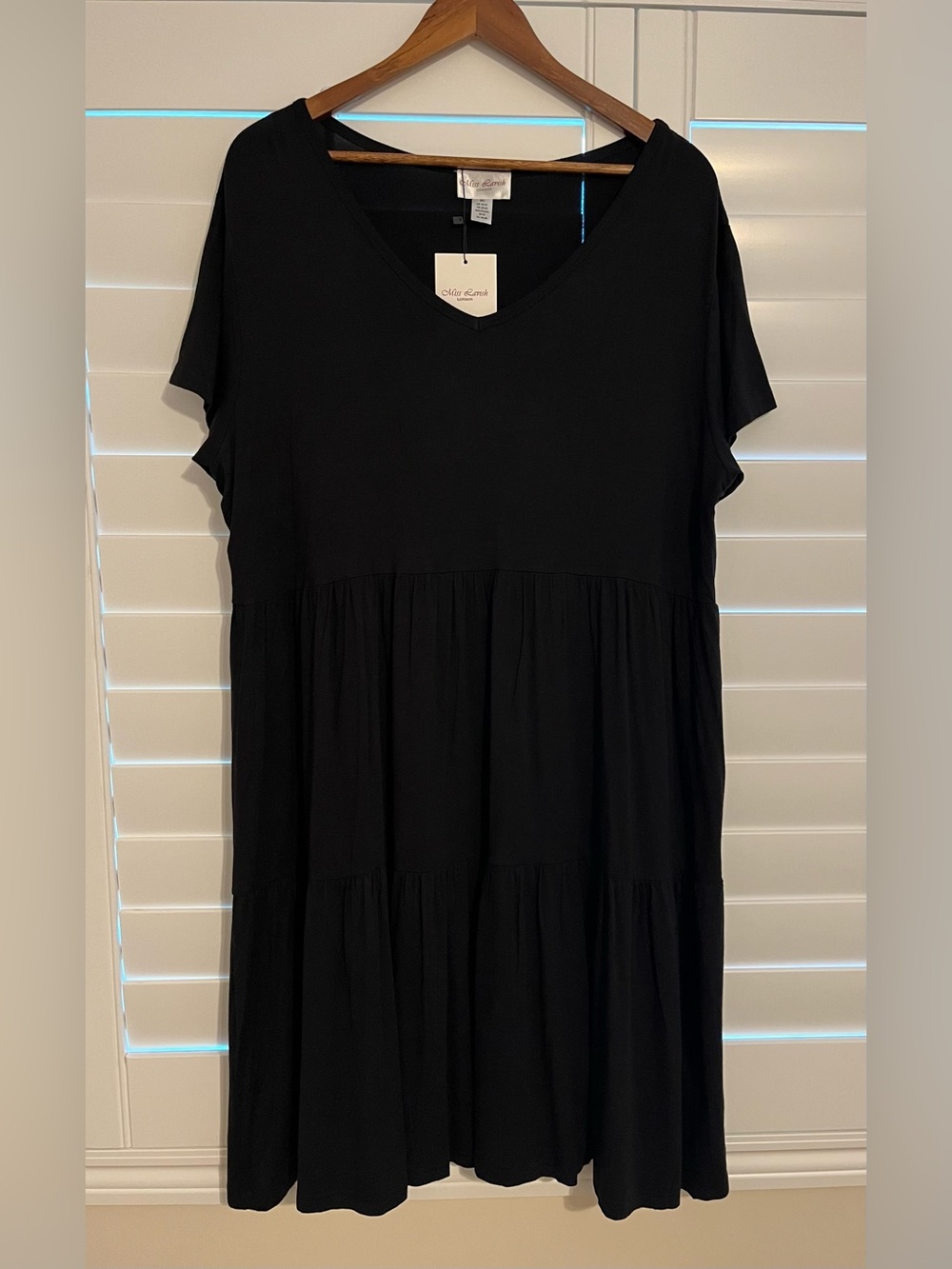 NWT Miss Lavish London Black Tiered V-Neck Midi Dress